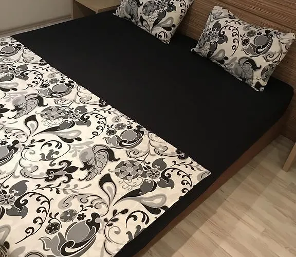 Urban 3*