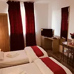 Urban 3*