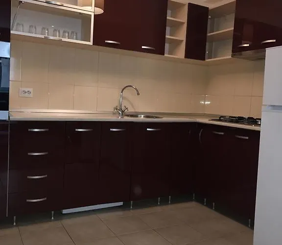 Urban מלון דירות 3*