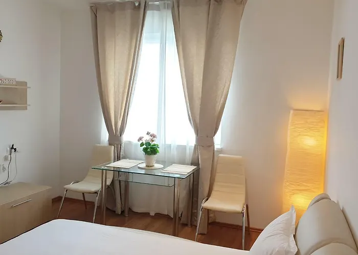 Urban 3* Бухарест