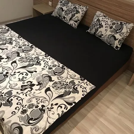 Urban 3*
